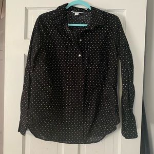 Old Navy Size L button down!!